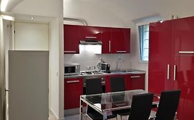 Farolfi Apartments Rialto